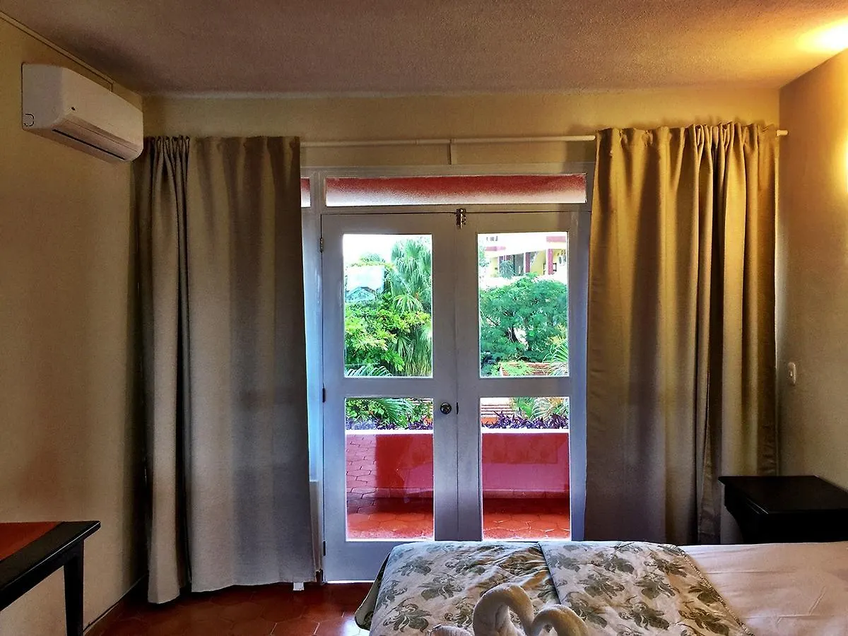 Hotel Alicia Beach