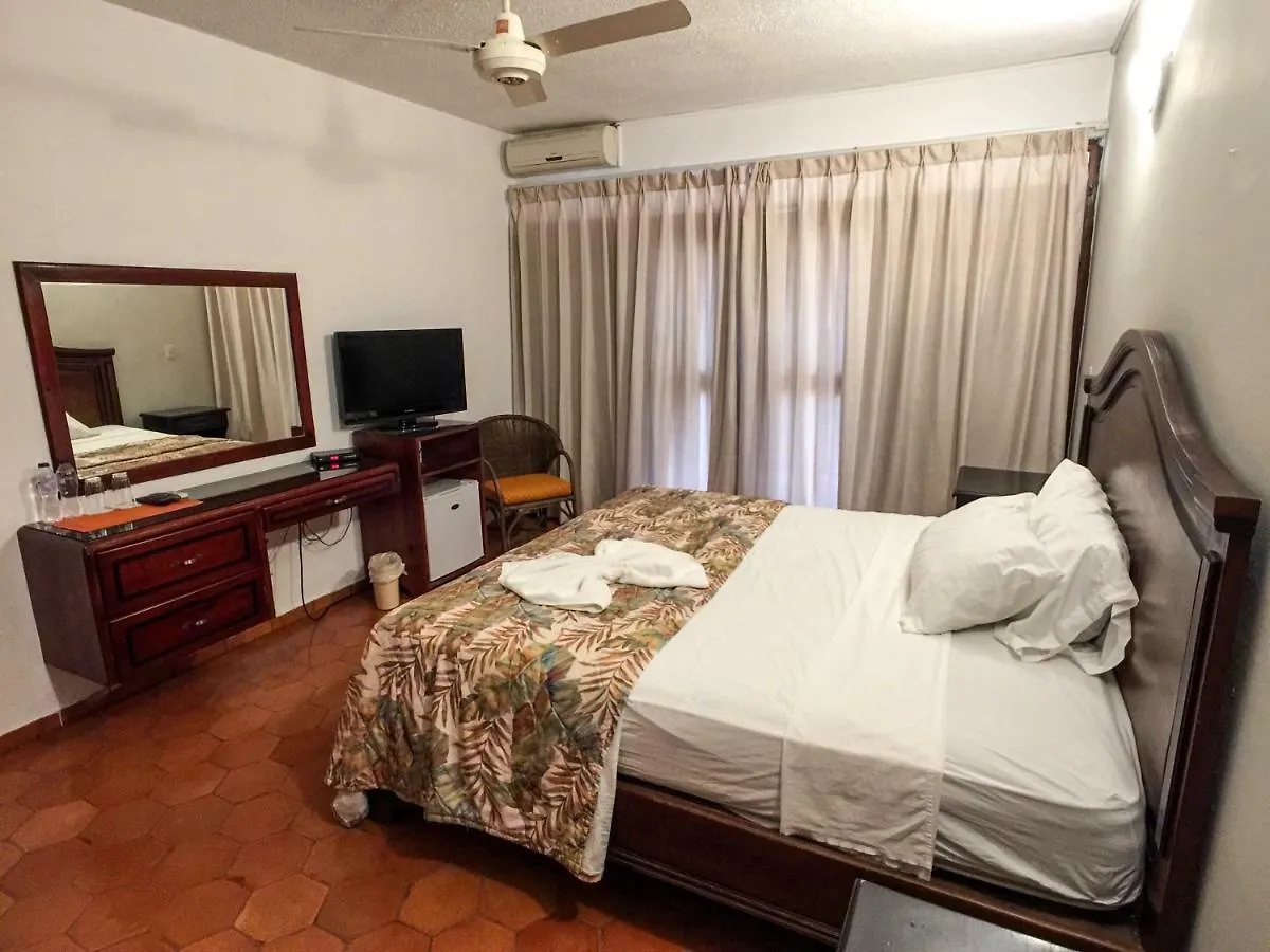 Hotel Alicia Beach